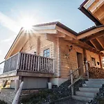 Almhuetten Skorianz Feriehus *