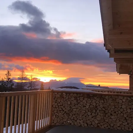 펜션 Almhuetten Skorianz